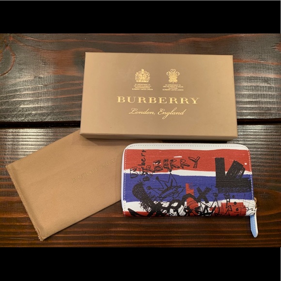 burberry doodle wallet